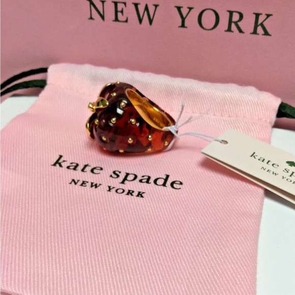 Kate Spade New York tutti fruity strawberry resin ring size 8 NWT - Picture 4 of 7